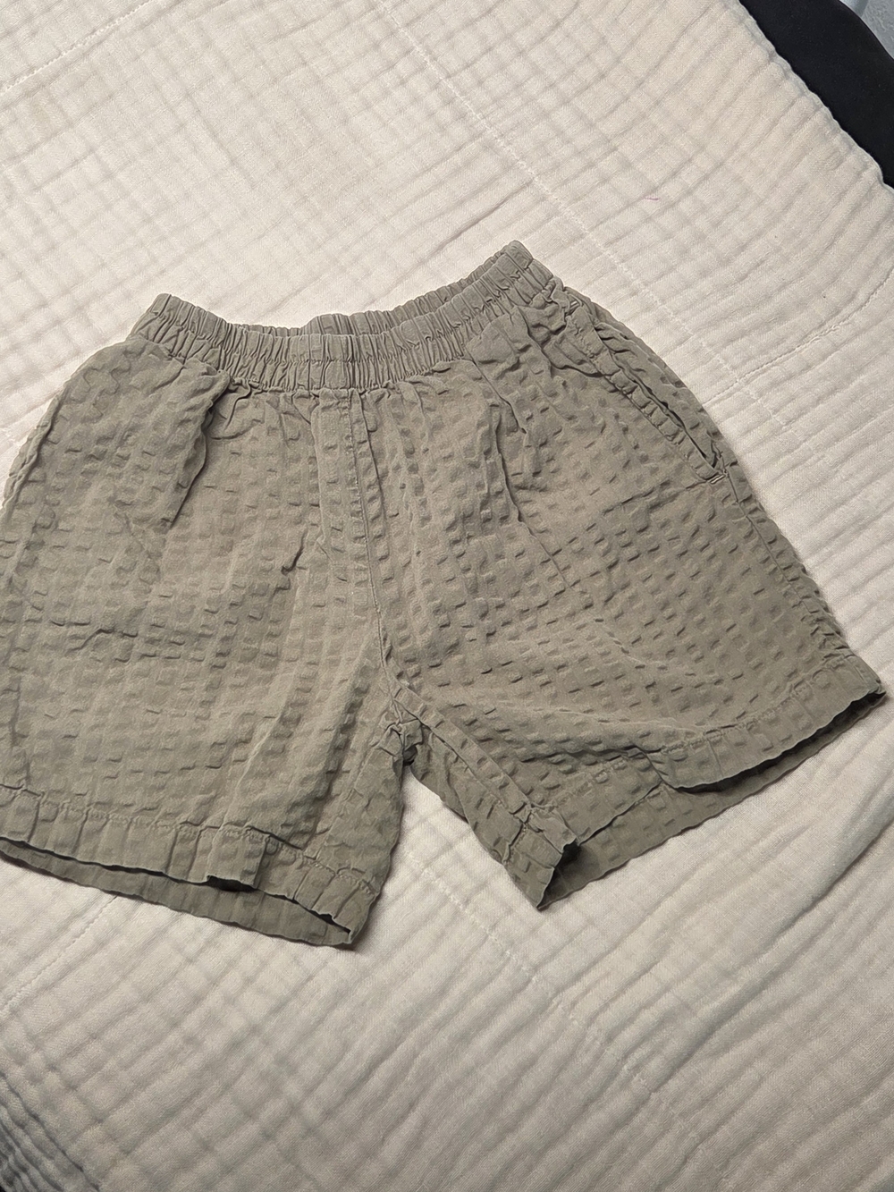 Boy _Lightweight Textured Elastic-Waist Shorts - Olive Size 3